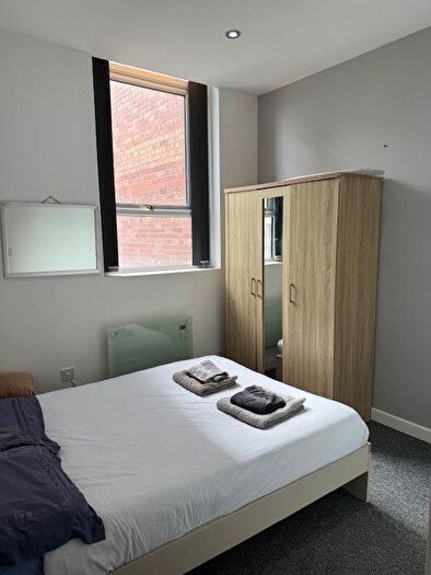 1 Bedroom Flat To Rent In Kirkgate, Wakefield, West Yorkshire, WF1