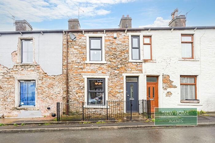 3 Bedroom Terraced House For Sale In Commercial Street, Loveclough, Rossendale, BB4