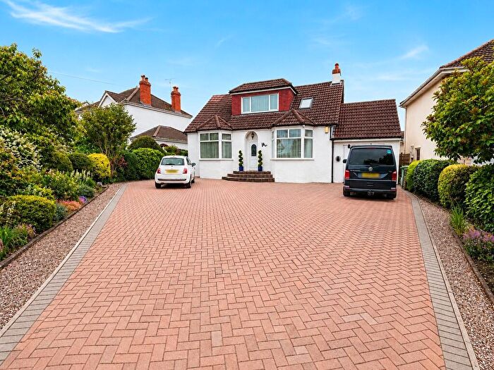 4 Bedroom Detached House For Sale In Badminton Road, Coalpit Heath, Bristol, BS36