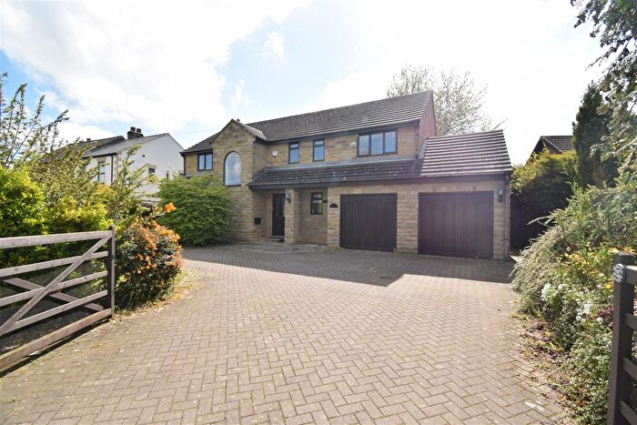 5 Bedroom Detached House To Rent In Stoney Lane, Chapelthorpe, WF4