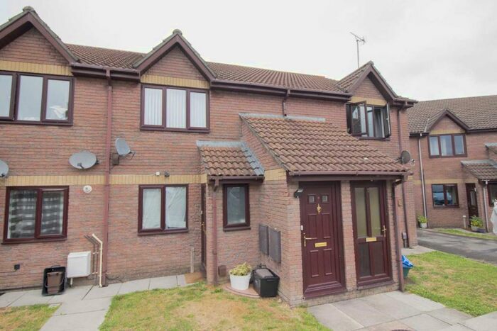 2 Bedroom Apartment To Rent In Wallbridge Gardens, Frome, BA11