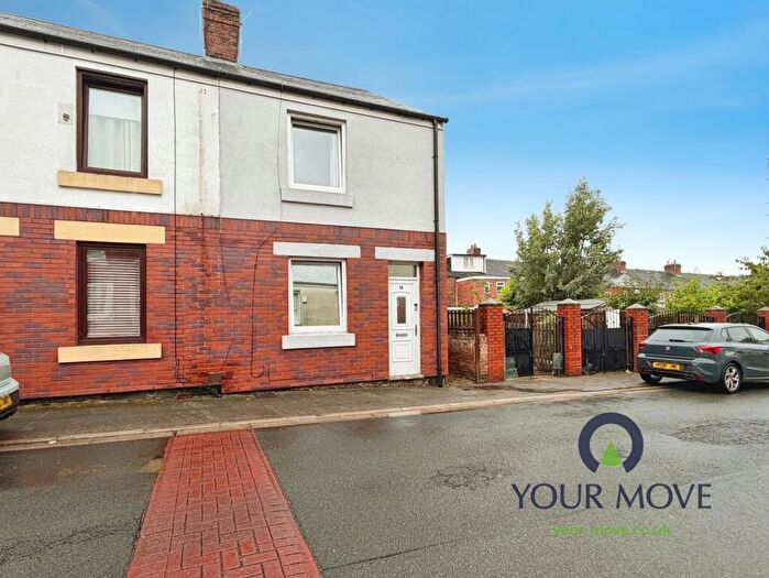 2 Bedroom End Of Terrace House For Sale In Grays Road, Barnsley, S71