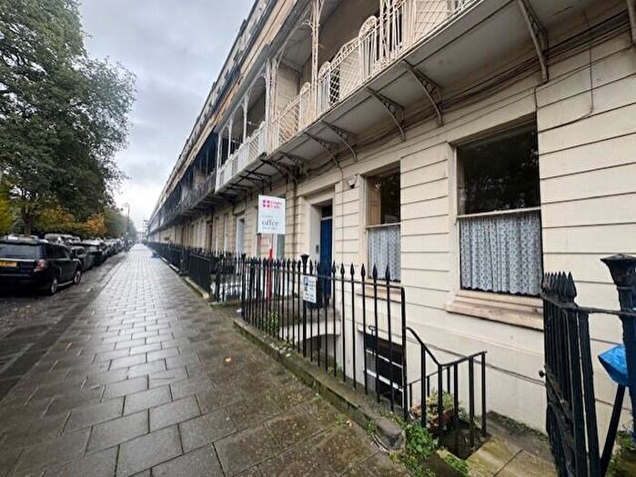 2 Bedroom Apartment To Rent In Caledonia Place, Bristol, BS8