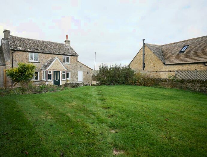 3 Bedroom Semi-Detached House To Rent In Southrop, Lechlade, GL7