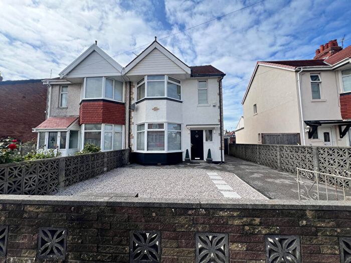 3 Bedroom Semi-Detached House For Sale In Henley Avenue, Cleveleys, FY5