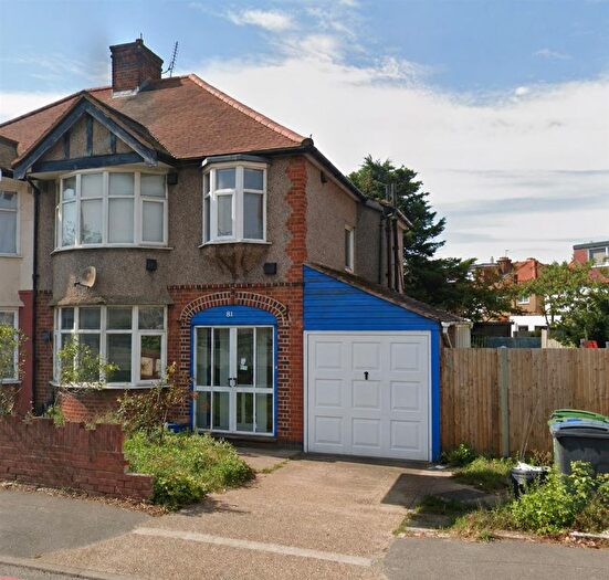 Studio To Rent In Tolworth Rise North, Surbiton, KT5