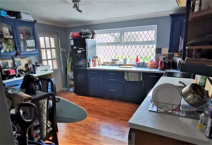 2 bedroom semi detached house sale cwmdu road 2 bedroom semi detached house sale cwmdu road