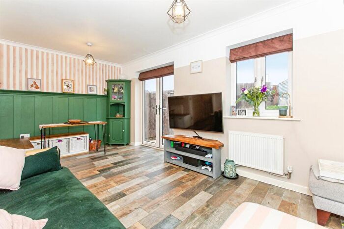 2 Bedroom Terraced House For Sale In Station Road, Thrapston, Kettering, NN14