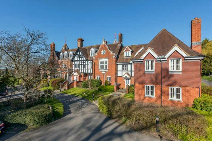 2 Bedroom Apartment For Sale In Roxley Manor, Willian, SG6