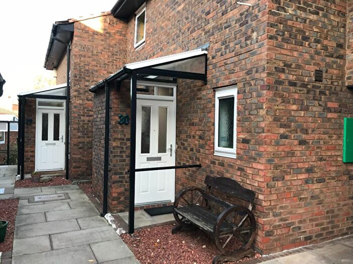 1 Bedroom Flat To Rent In Ridings Court, Ryton, Tyne And Wear, NE40