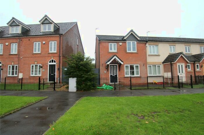 3 Bedroom Semi-Detached House To Rent In Rosebay Close, Royton, Oldham, Greater Manchester, OL2