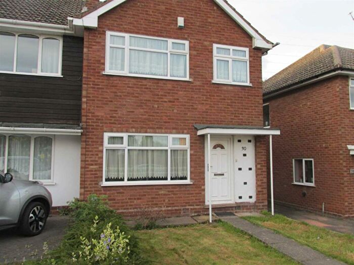 3 Bedroom Semi-Detached House To Rent In Andrew Road, West Bromwich, B71
