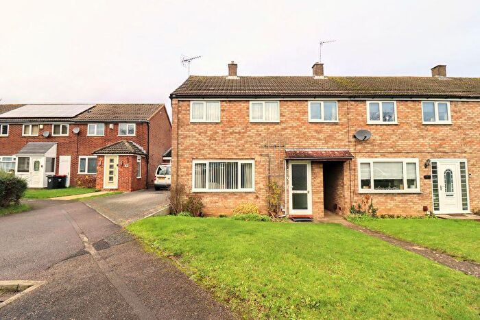 3 Bedroom End Of Terrace House For Sale In Dorset Close, Milton Keynes, MK3