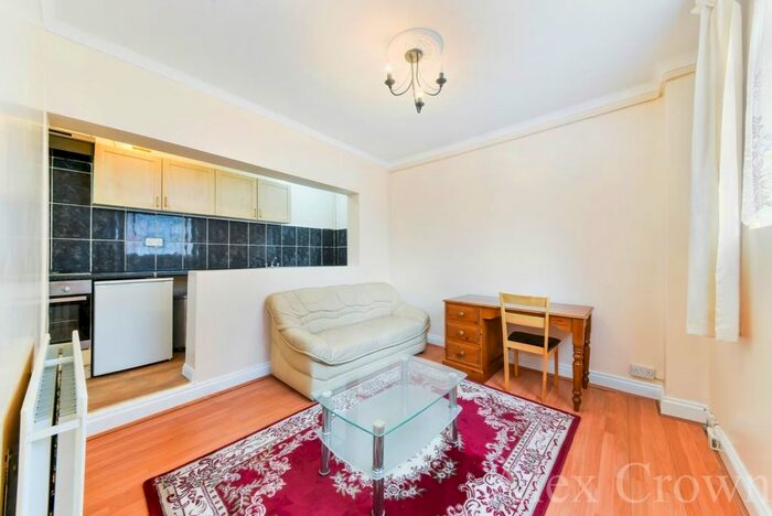 1 Bedroom Flat To Rent In Broad Lane, London, N15