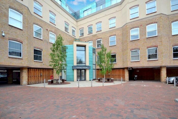 2 Bedroom Flat To Rent In Gemini House, New London Road, CM2