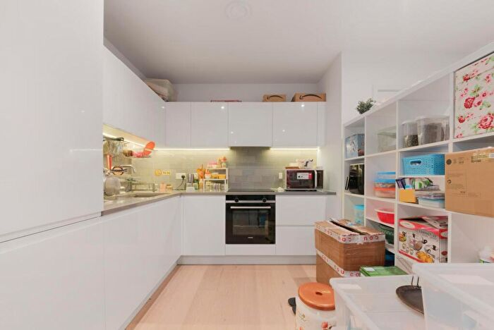 2 Bedroom Apartment For Sale In Marco Polo Tower, Royal Wharf, E16