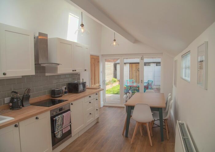 4 Bedroom Flat To Rent In Green Place, Oxford, OX1