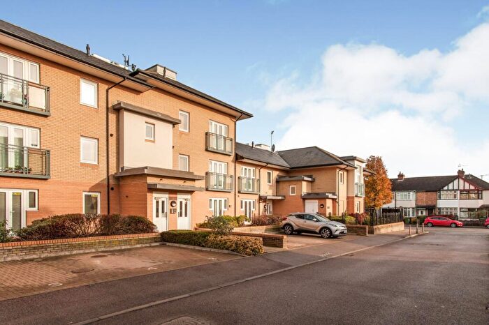 2 Bedroom Apartment To Rent In Hampden Gardens, Cambridge, CB1