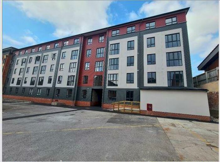 1 Bedroom Flat To Rent In Newton Road, Yeovil, BA20