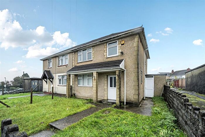 3 Bedroom Semi-Detached House For Sale In Upper Gendros Crescent, Gendros, Swansea, SA5