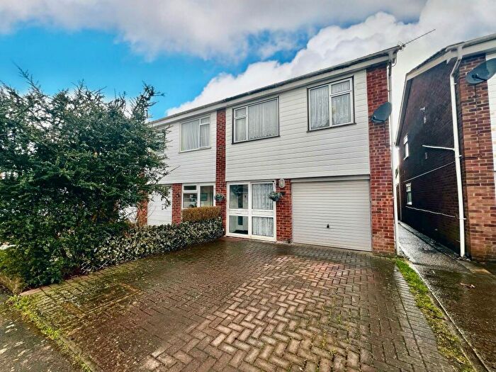 3 Bedroom House To Rent In Winterborne Road, Abingdon, OX14