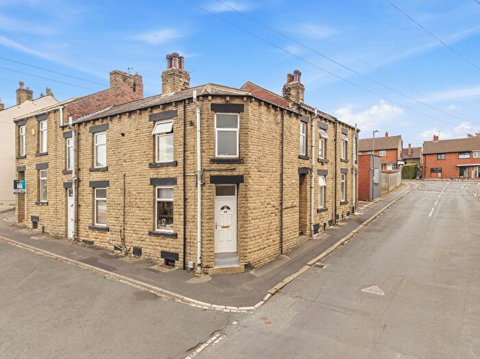1 Bedroom Terraced House For Sale In Princess Street, Dewsbury, WF12