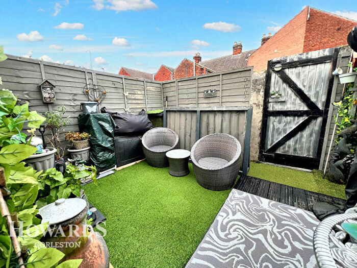 3 Bedroom Terraced House For Sale In Century Road, Great Yarmouth, NR31