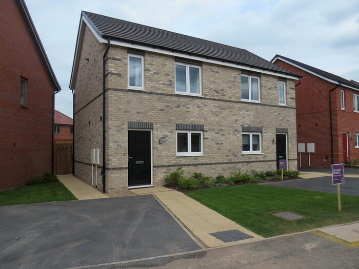 2 Bedroom Property To Rent In Munday Lane, Warwick, CV34