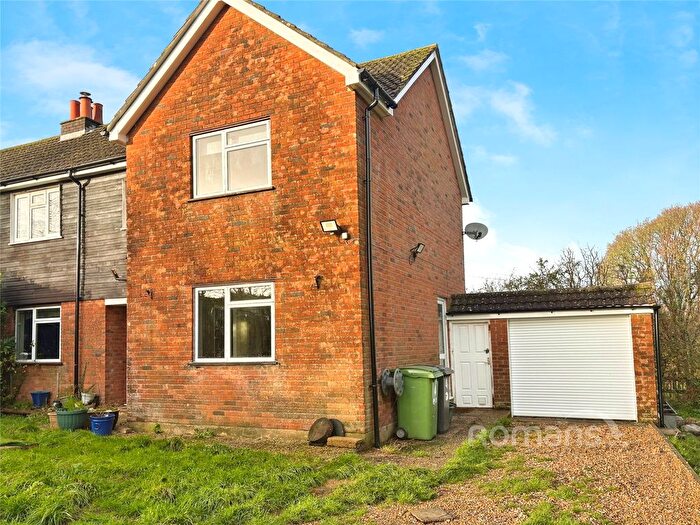 3 Bedroom Semi Detached House To Rent In North Oakley, Tadley, Hampshire, RG26