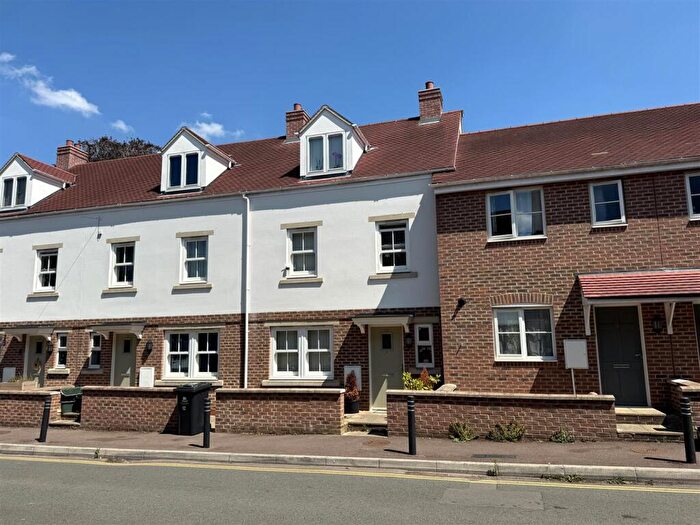 3 Bedroom Terraced House For Sale In Court Lane, Newent, GL18