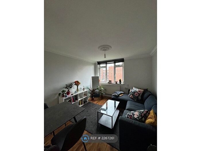 1 Bedroom Flat To Rent In Stanway Court, London, N1