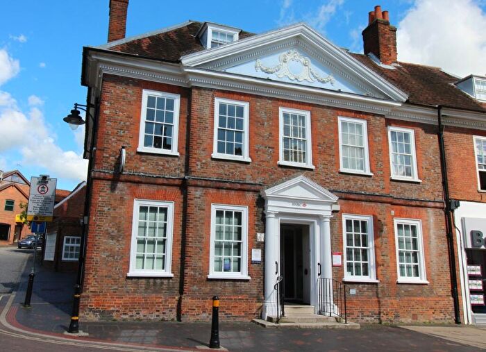 1 Bedroom Flat To Rent In Cross And Pillory Lane, Alton, Hampshire, GU34