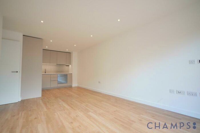 2 Bedroom Flat To Rent In Castleton House, Beaufort Park, NW9