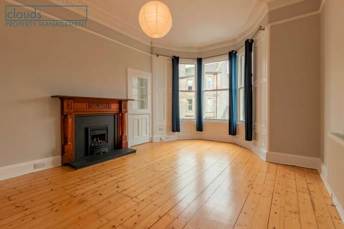 2 Bedroom Flat To Rent In Darnell Road, Edinburgh, EH5