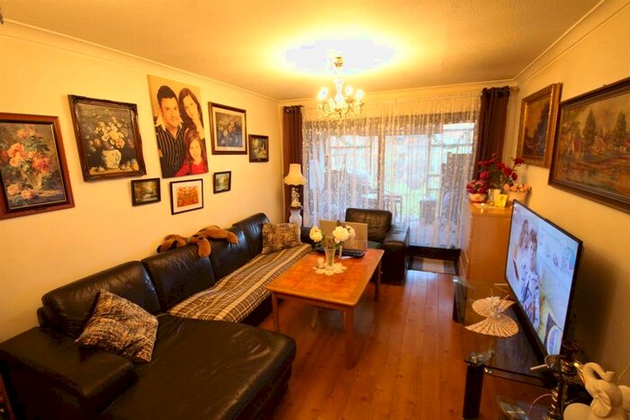 2 Bedroom Terraced House To Rent In Fanns Rise, Purfleet RM19