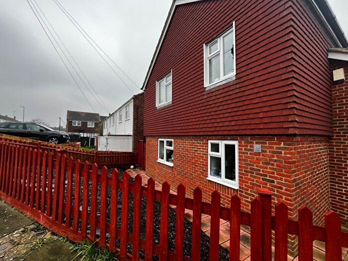 4 Bedroom Detached House To Rent In Durham Close, Canterbury, Kent, CT1