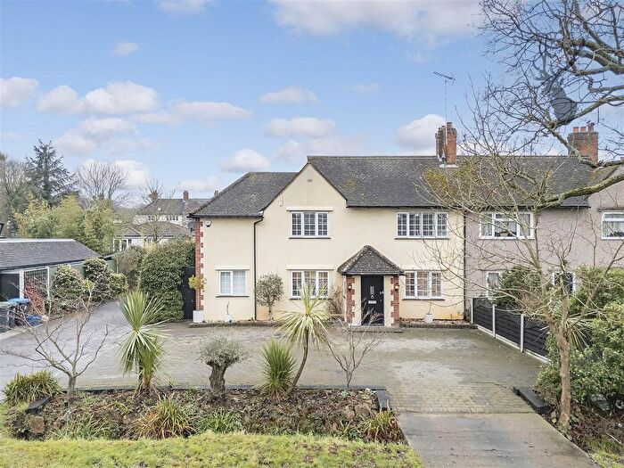 4 Bedroom Semi-Detached House For Sale In Red Oaks Mead, Theydon Bois, CM16