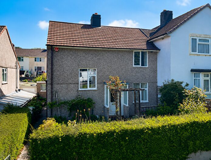 3 Bedroom Semi-Detached House For Sale In Melrose Avenue, Pennycross, Plymouth, PL2