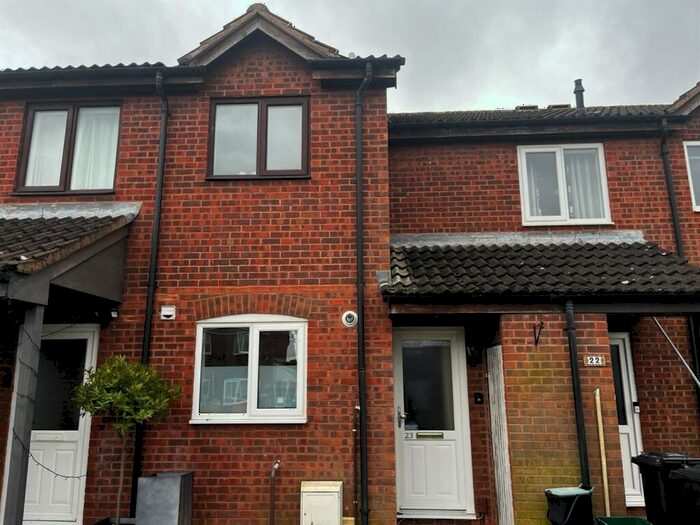1 Bedroom Flat To Rent In Squires Court, Longwell Green, Bristol, BS30