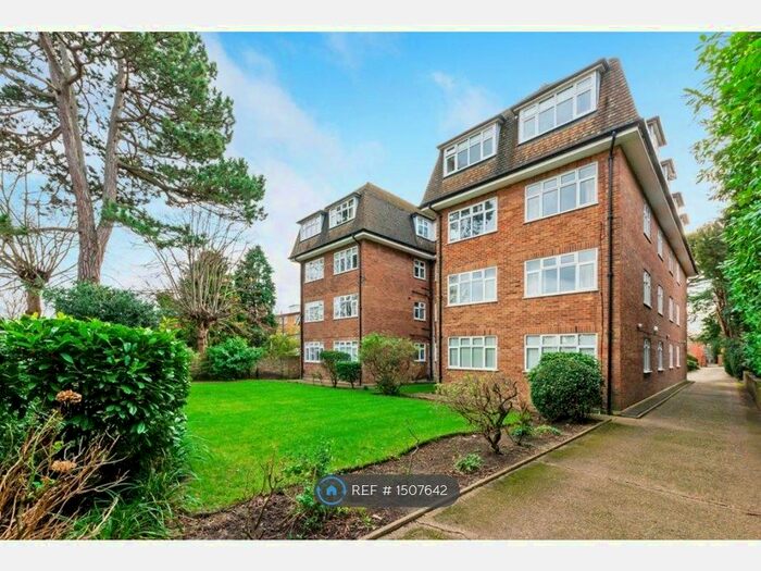 2 Bedroom Flat To Rent In The Downs, Wimbledon, SW20