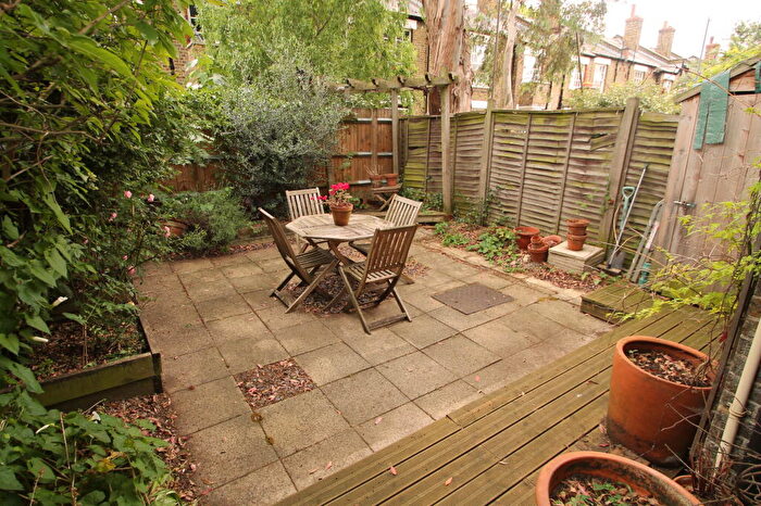 1 Bedroom Flat To Rent In Joubert Street, Battersea, SW11
