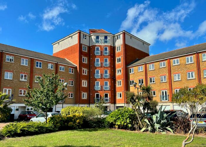 2 Bedroom Flat To Rent In Dominica Court, Sovereign Harbour, BN23