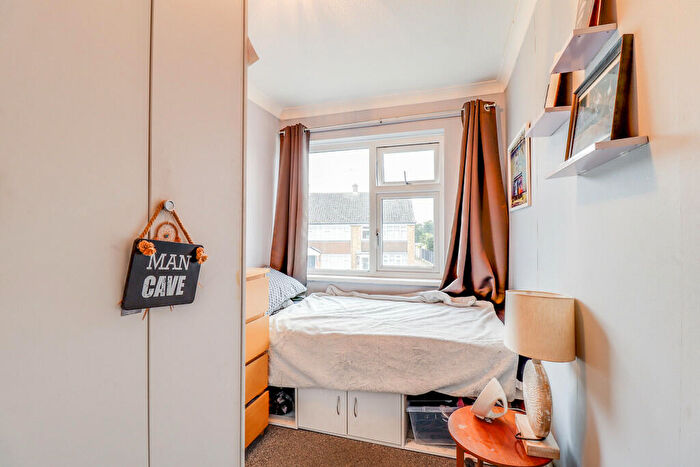 3 Bedroom Terraced House For Sale In Nicholson Road, Thundersley, SS7