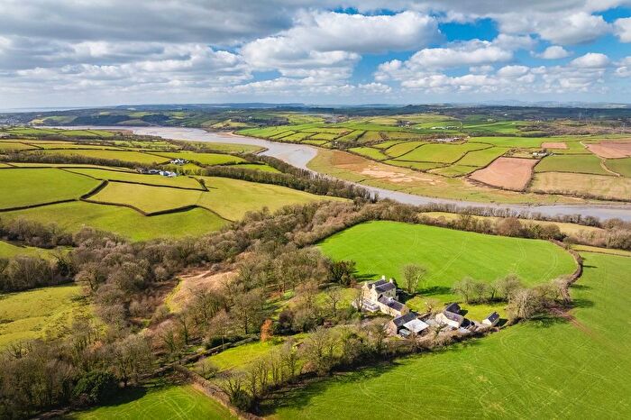 8 Bedroom Detached House For Sale In Uplands, Carmarthen, SA32