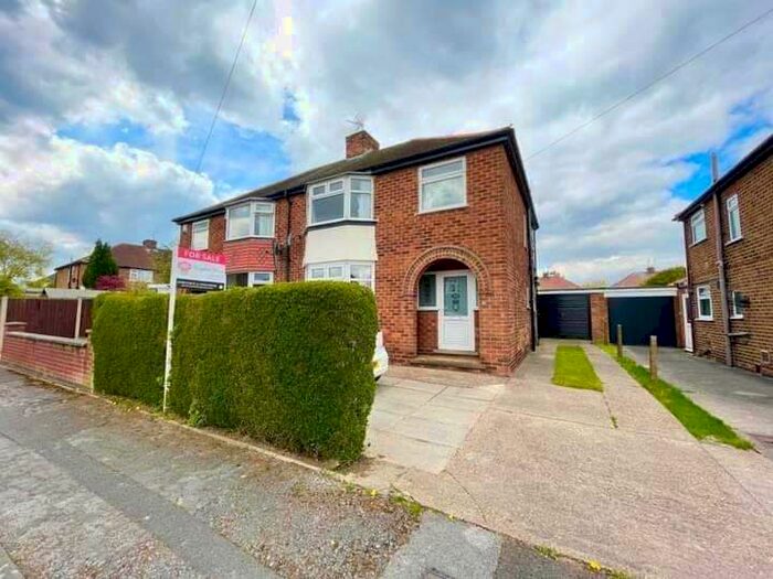 3 Bedroom Semi Detached House For Sale In Shelford Avenue, Kirkby In