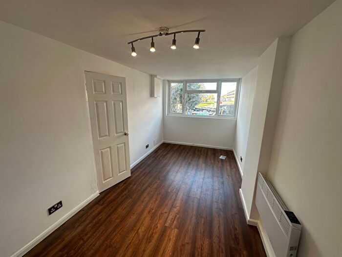 1 Bedroom Flat To Rent In Washington Avenue, Hemel Hempstead, HP2