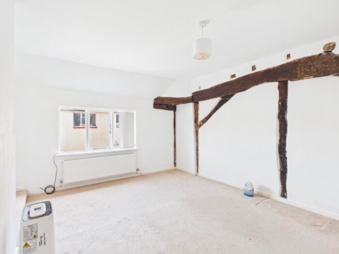 2 Bedroom Cottage For Sale In Turners Court, Tewkesbury, Gloucestershire, GL20