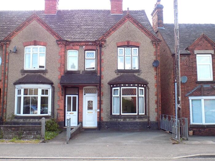 3 Bedroom Semi-Detached House For Sale In Park Road, Ashbourne, Derbyshire, DE6