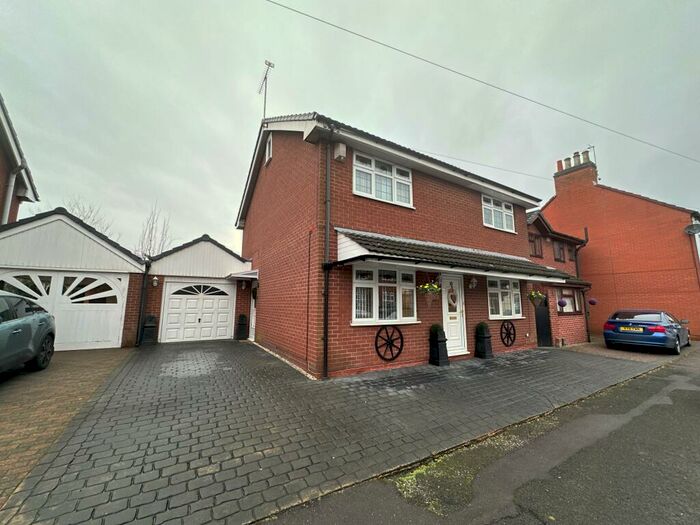 4 Bedroom Detached House For Sale In Sheffield Street, Burton-on-Trent, DE14