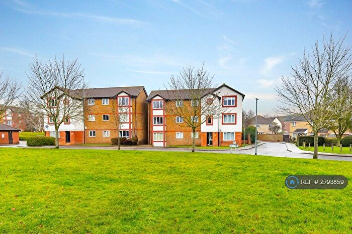 2 Bedroom Flat To Rent In Ramshaw Drive, Chelmsford, CM2